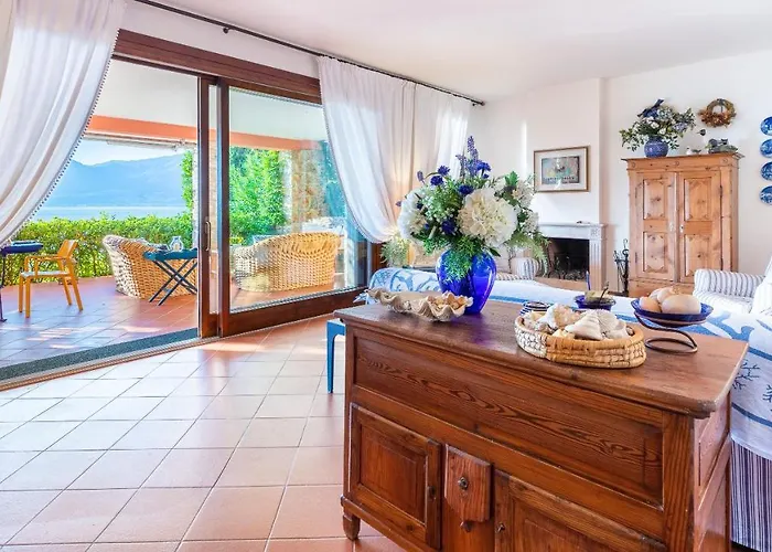 Corazza 6&1, Emma Villa Torri Del Benaco