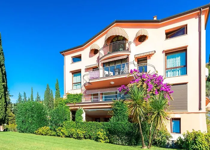 Villa Corazza 6&1, Emma Torri Del Benaco