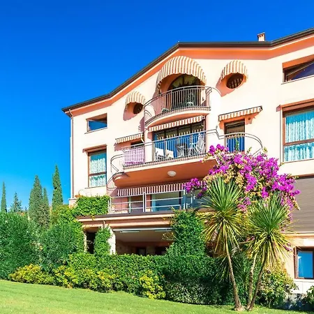 Villa Corazza 6&1, Emma Torri Del Benaco